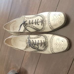 Distressed style shoes